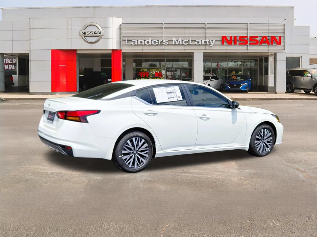 New 2026 Nissan Altima 2.5 SV FWD image 3