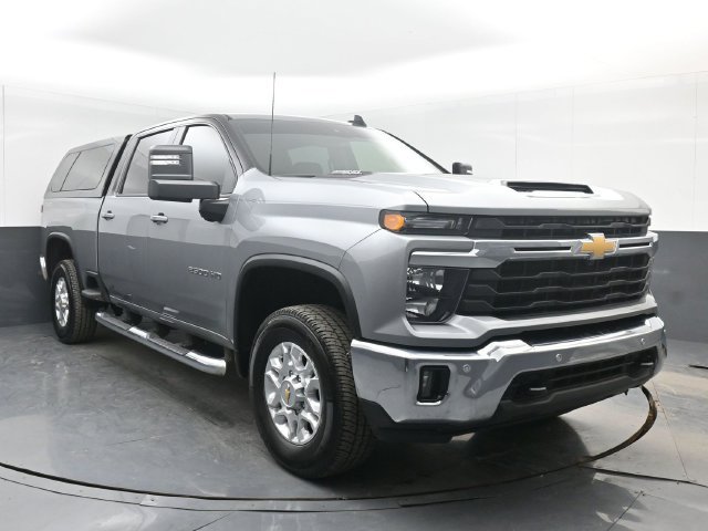 Used 2026 Chevrolet Silverado 2500 LT w/ All Star Edition AWD/4WD image 2