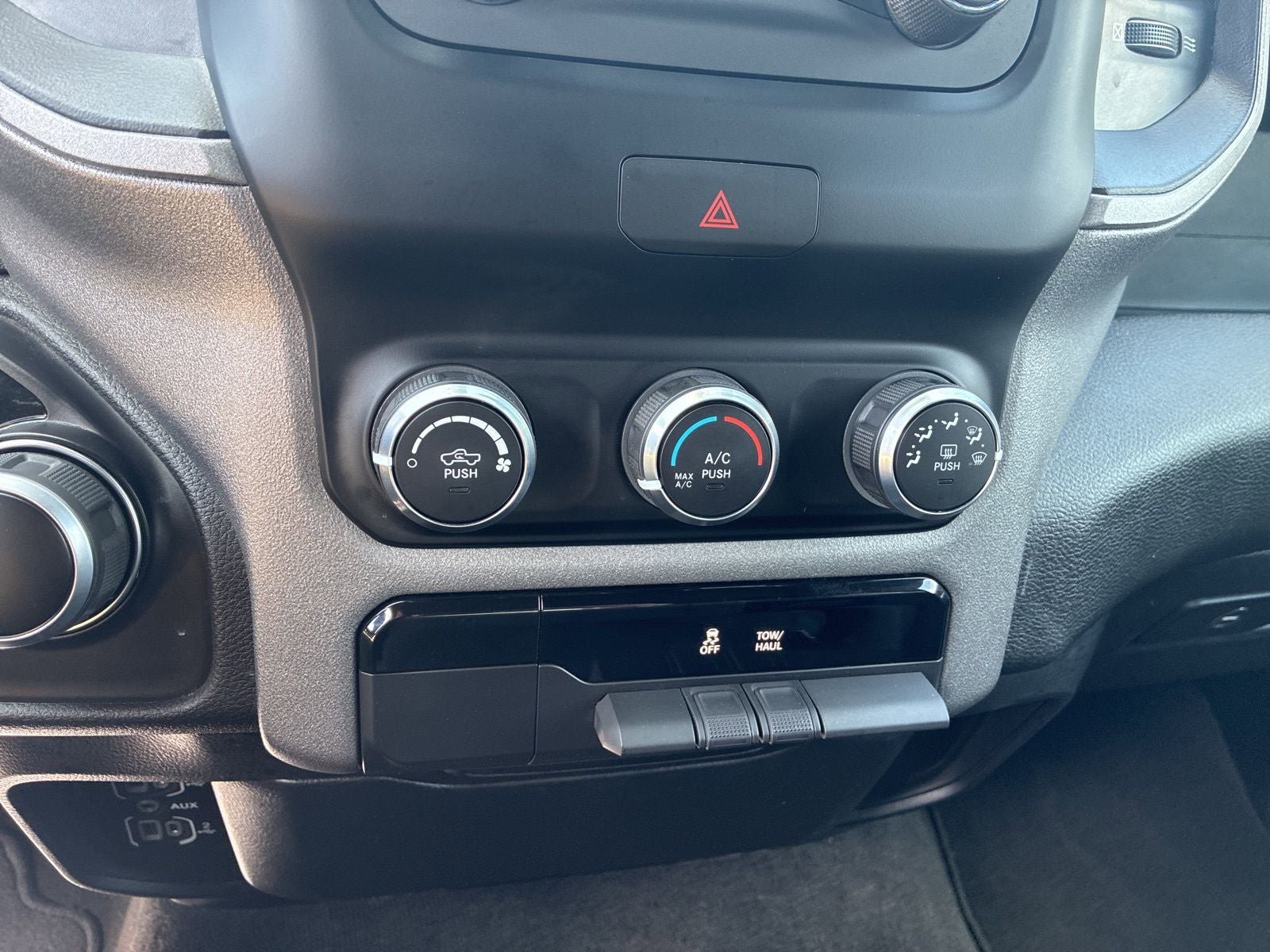 Used 2024 RAM 1500 Tradesman AWD/4WD image 23