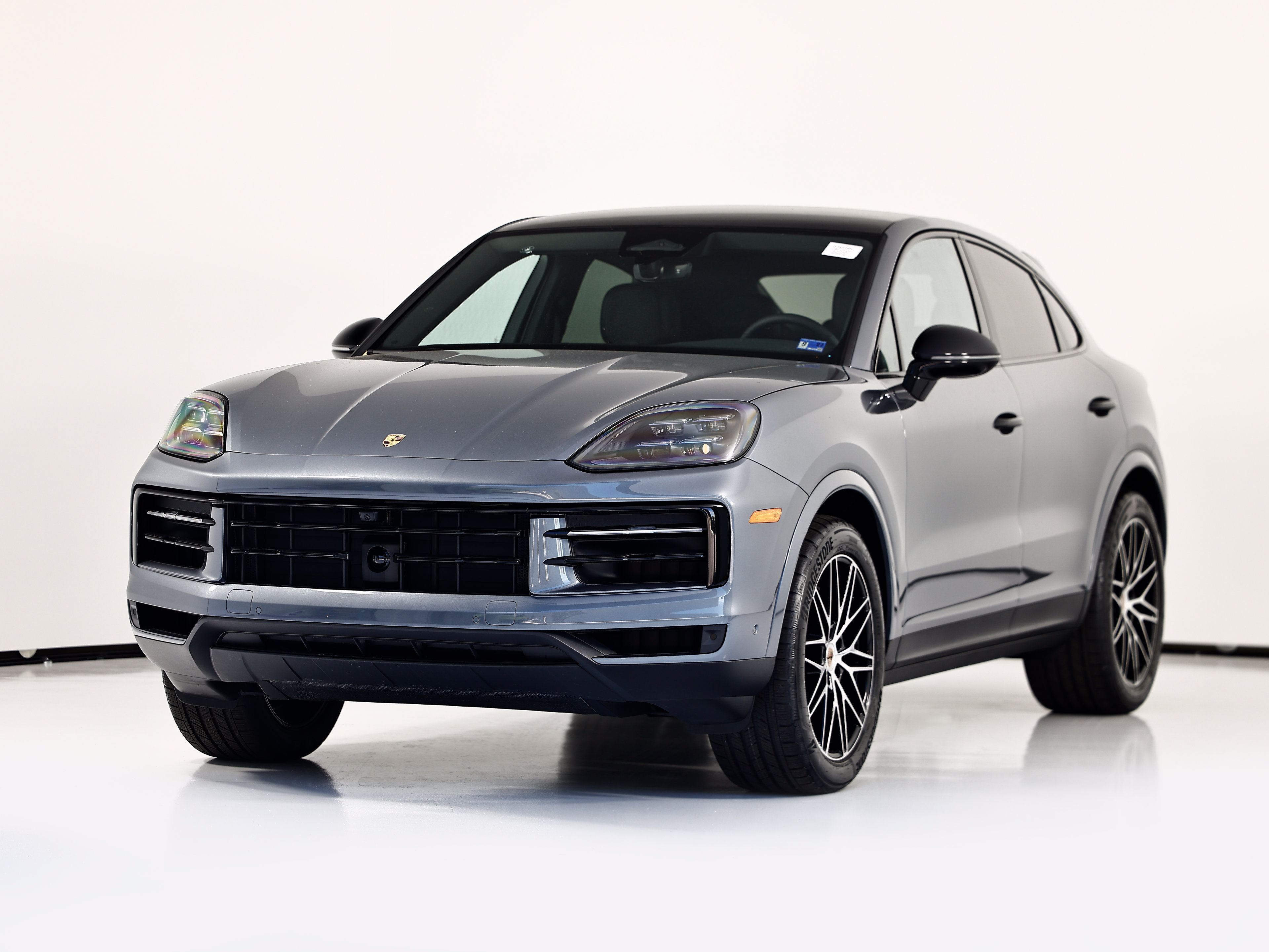 New 2026 Porsche Cayenne Coupe AWD/4WD image 1