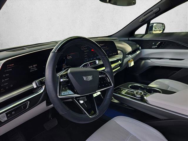 Used 2024 Cadillac Lyriq Luxury RWD image 8