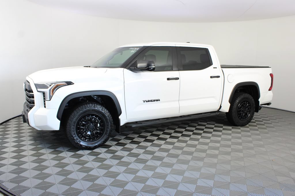 Used 2025 Toyota Tundra SR5 w/ SR5 Convenience Package AWD/4WD image 2