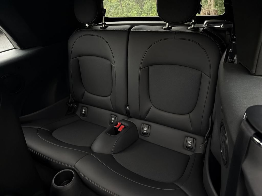 Used 2024 MINI Cooper S FWD image 23