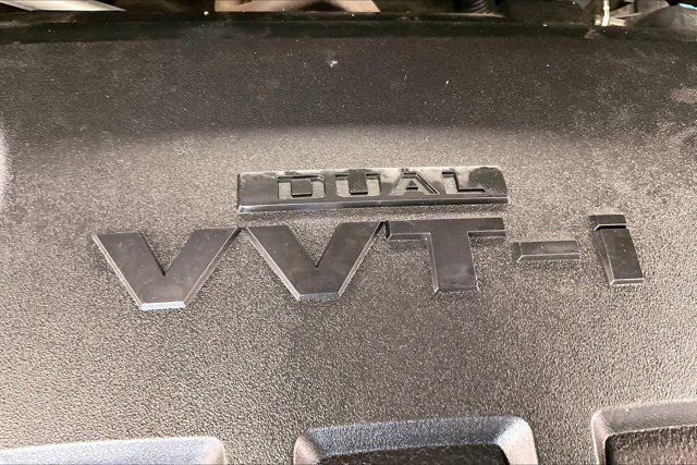 Used 2015 Toyota Corolla S image 32