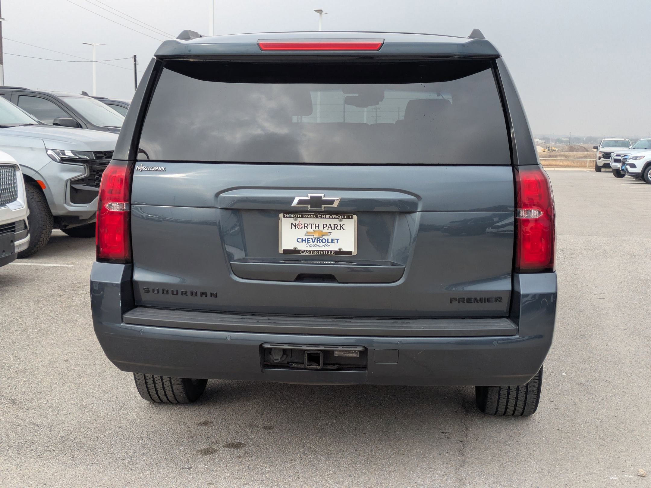 Used 2019 Chevrolet Suburban Premier w/ RST Edition image 4