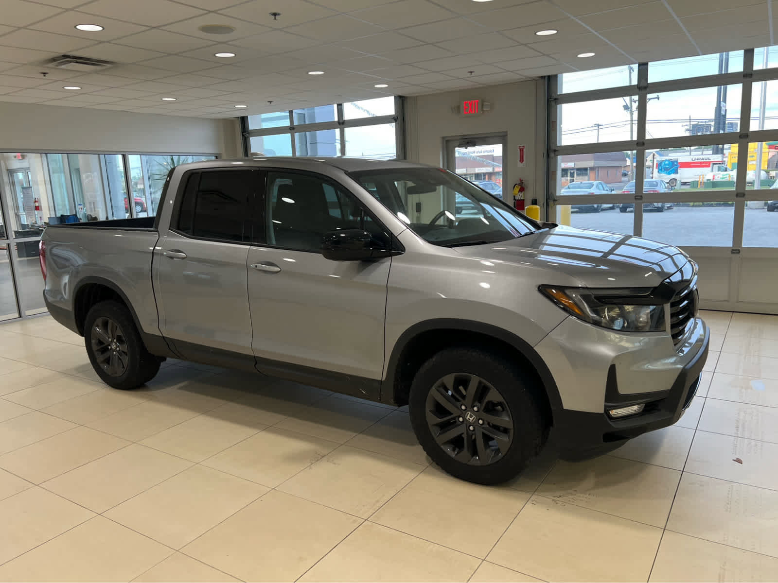 Used 2023 Honda Ridgeline Sport image 1
