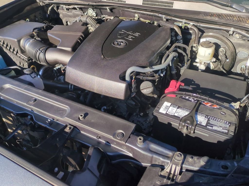 Used 2023 Toyota Tacoma TRD Sport w/ Black Out Package (TMS) image 29