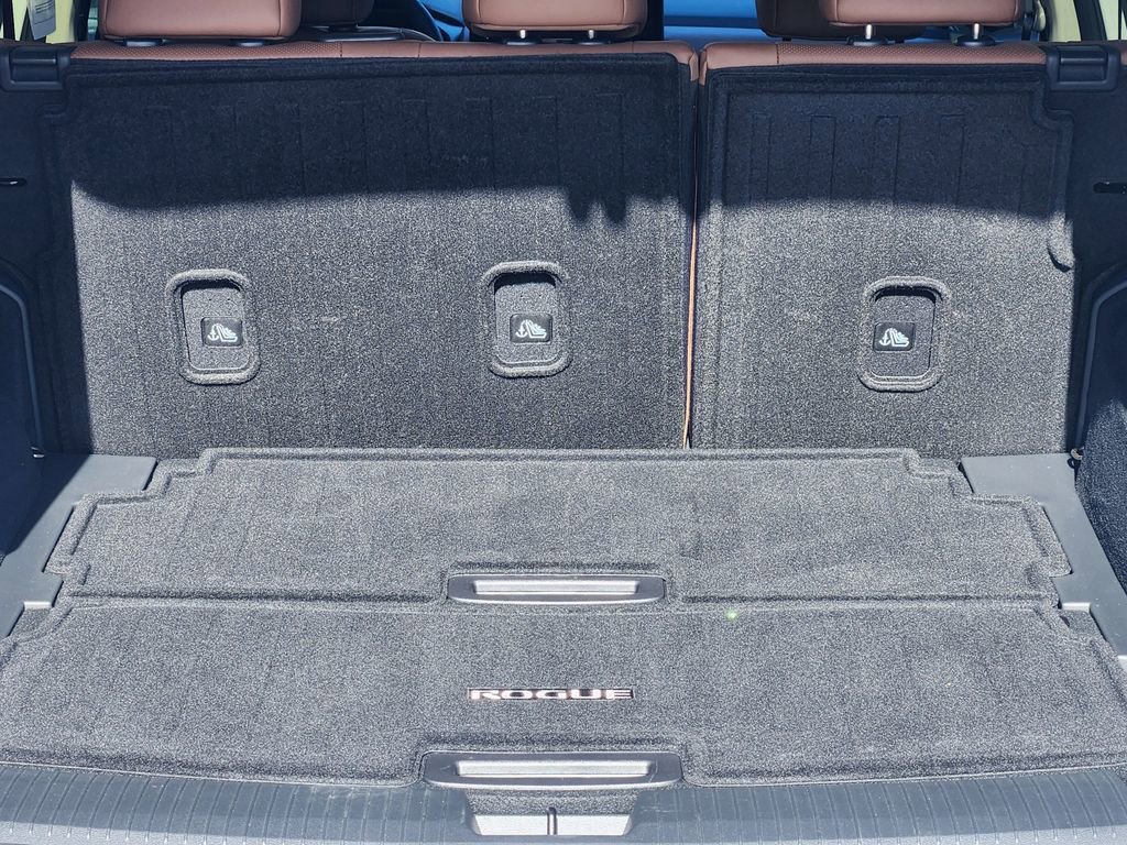 Used 2025 Nissan Rogue Platinum w/ Platinum Premium Package image 30