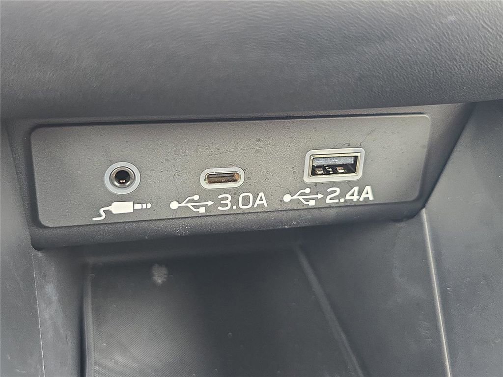 Used 2025 Subaru Outback Touring w/ Popular Package #2 image 21