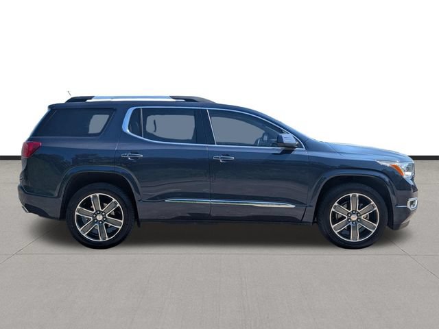 Used 2019 GMC Acadia Denali w/ Technology Package FWD image 4
