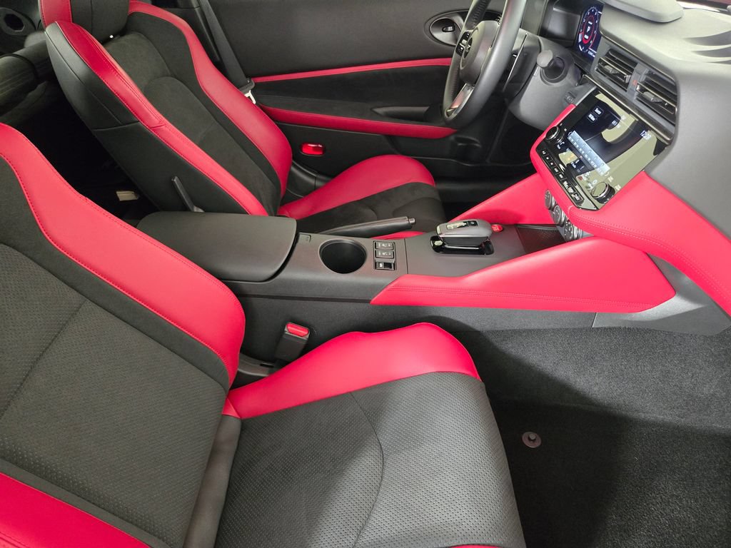 Used 2025 Nissan Z Performance w/ Floor Mat Package RWD image 15