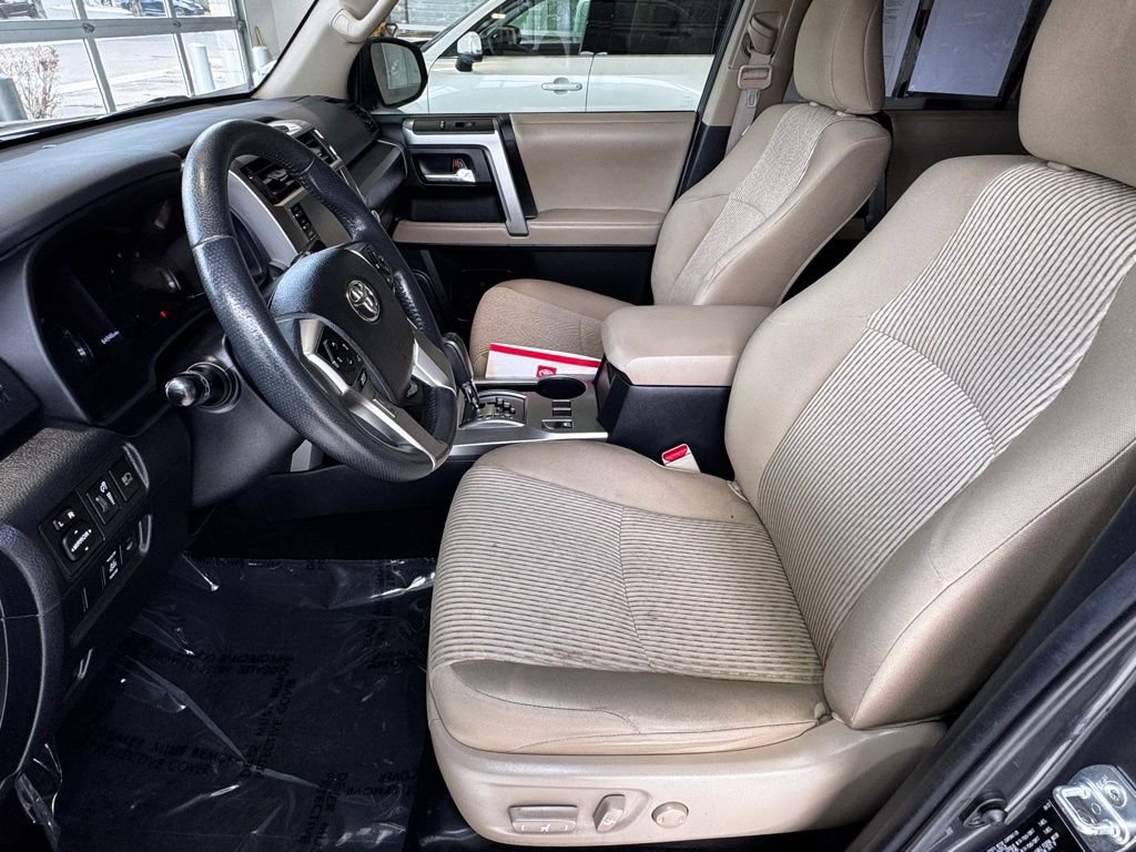 Used 2023 Toyota 4Runner SR5 AWD/4WD image 18