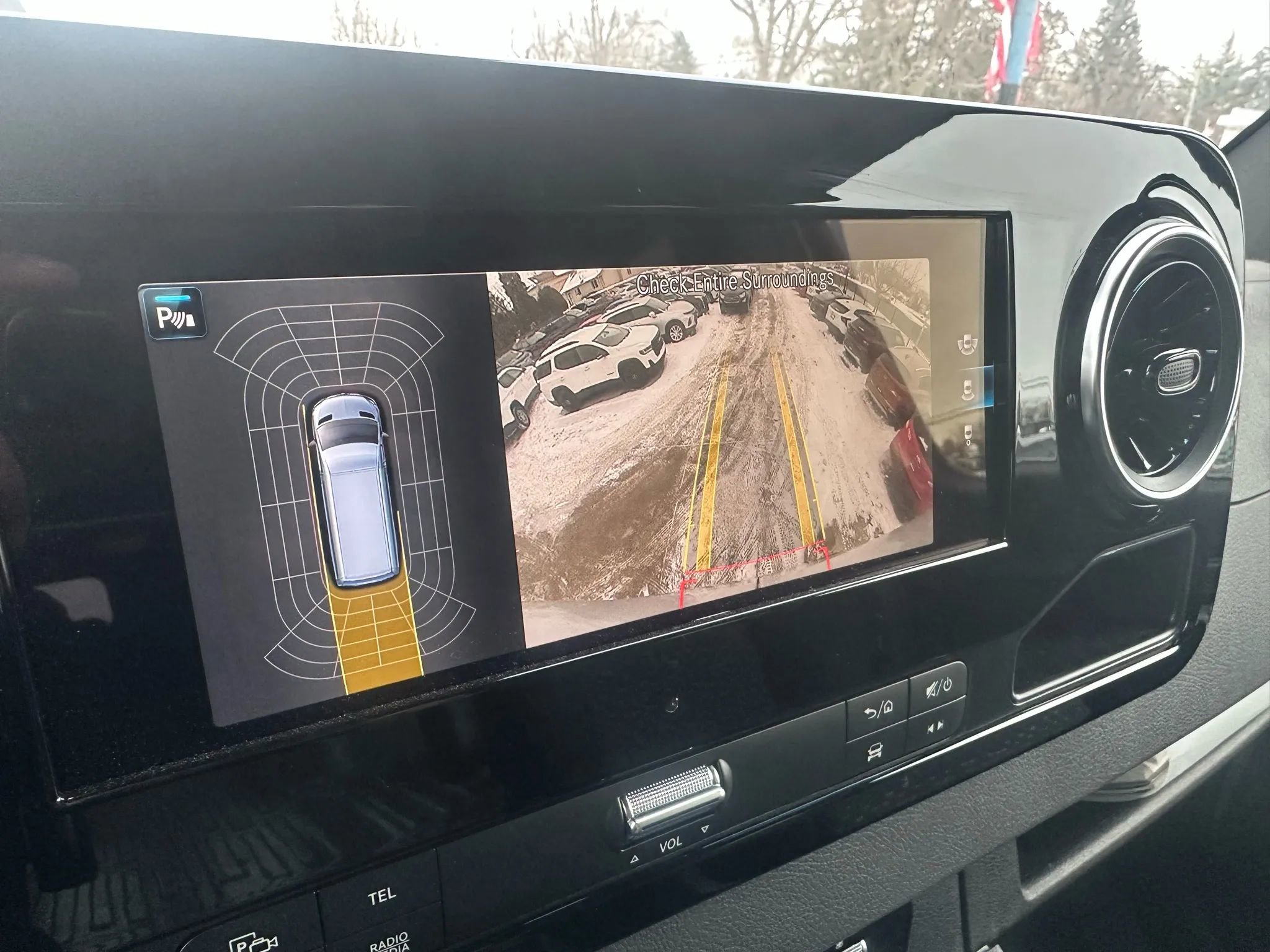 Used 2023 Mercedes-Benz Sprinter 3500 w/ Parking Package image 14