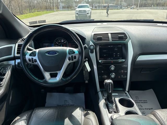 Used 2014 Ford Explorer XLT w/ Equipment Group 202A image 17