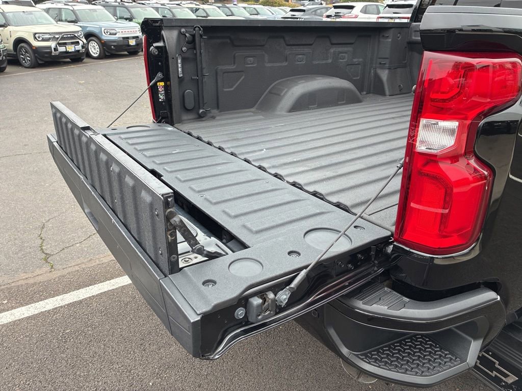 Used 2022 Chevrolet Silverado 2500 LTZ w/ LTZ Plus Package image 33