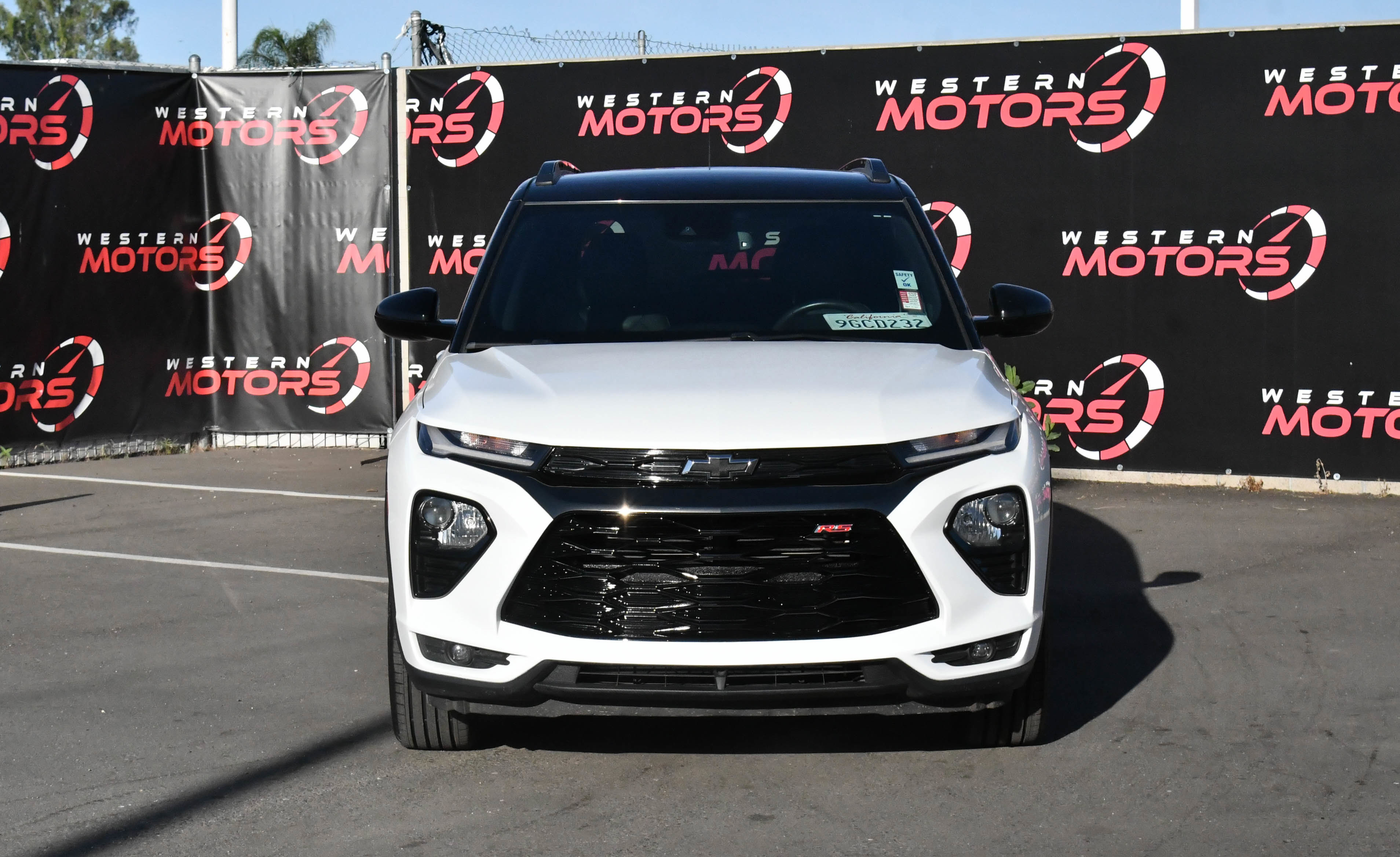 Used 2023 Chevrolet TrailBlazer RS w/ Convenience Package image 2