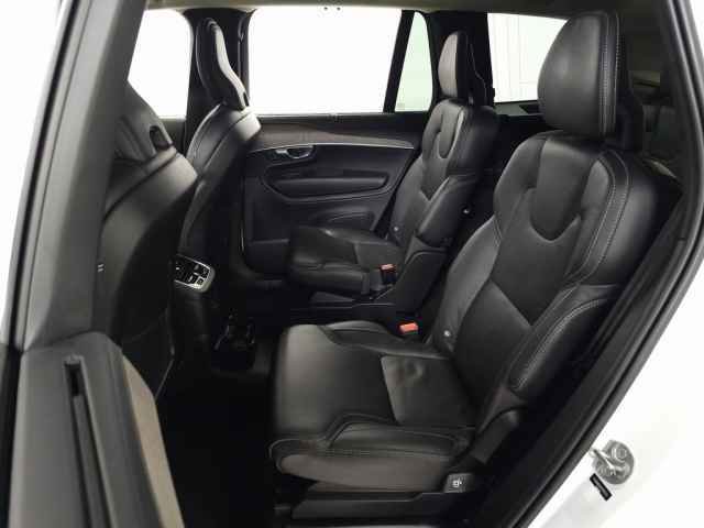 Used 2023 Volvo XC90 T8 Ultimate w/ Lounge Package image 39
