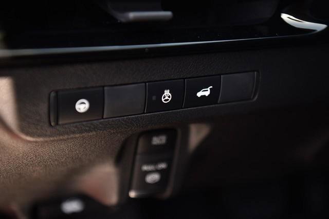 New 2025 Nissan Murano SL image 12