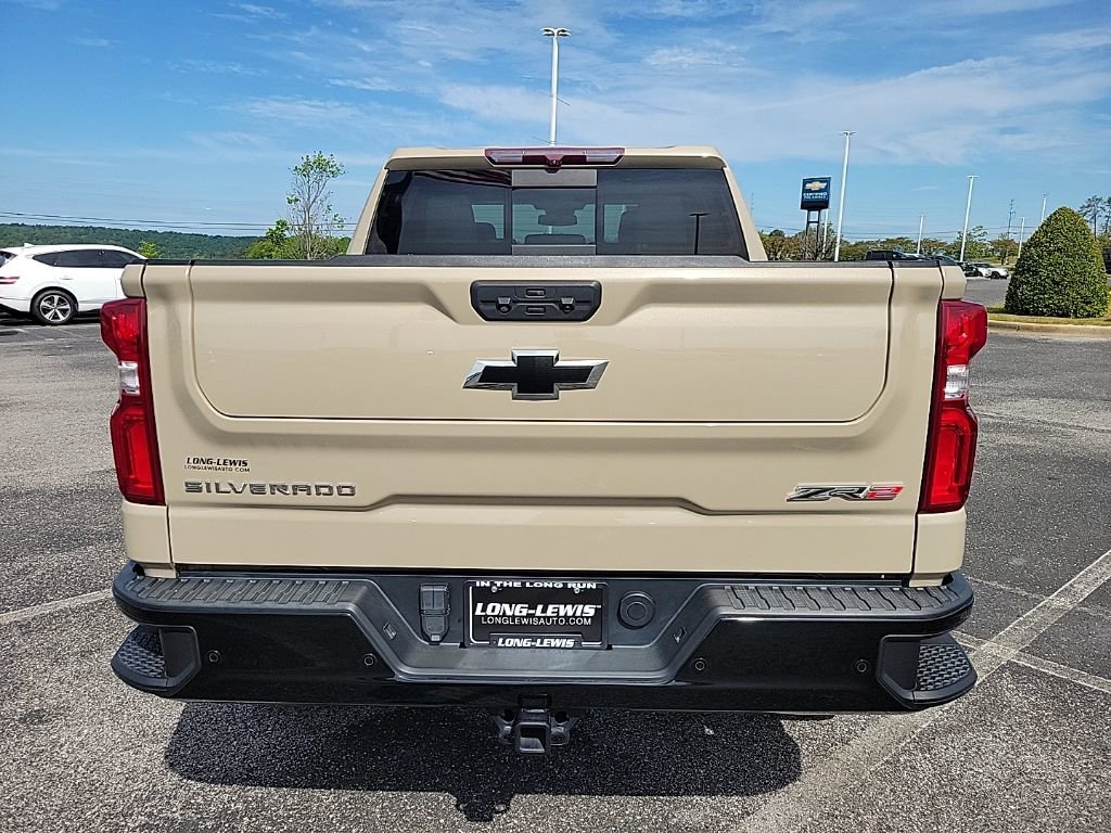 Used 2023 Chevrolet Silverado 1500 ZR2 AWD/4WD image 6