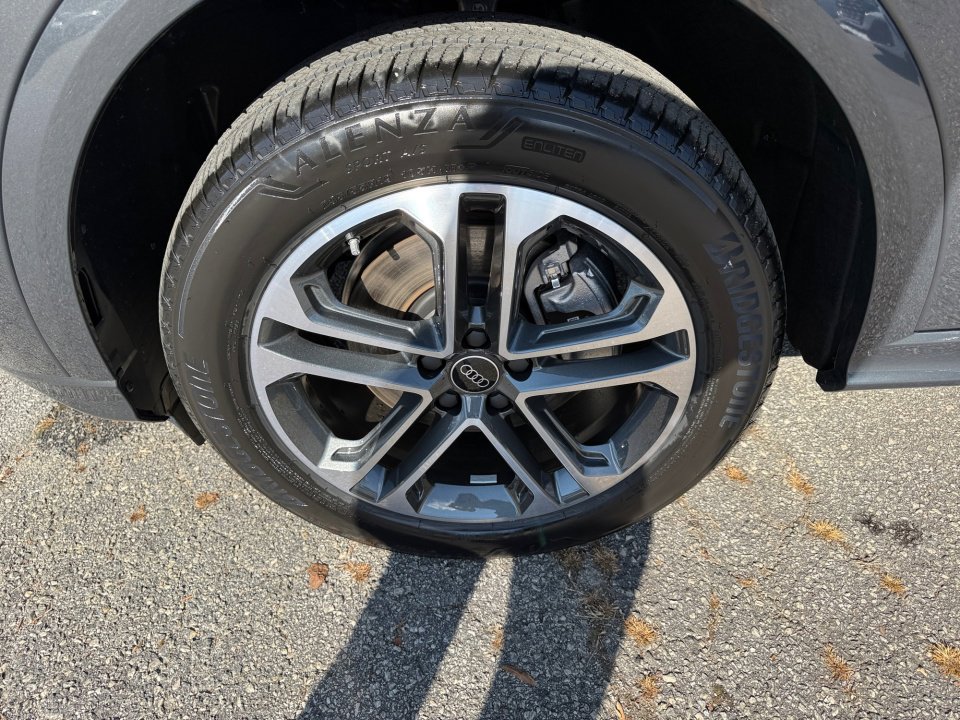 New 2025 Audi Q5 Premium image 27