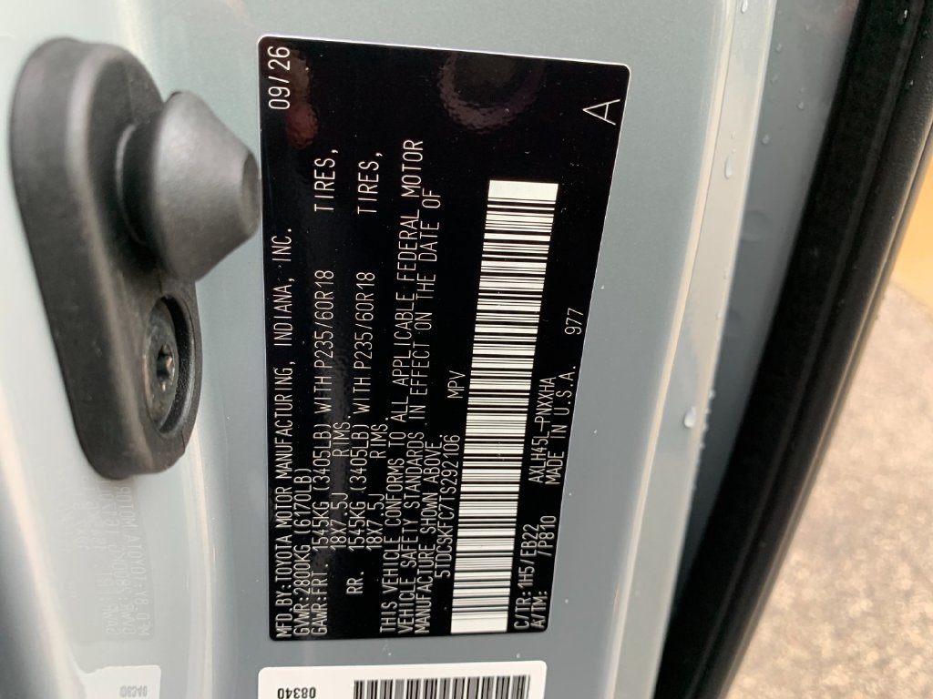 New 2026 Toyota Sienna XLE Woodland Edition AWD/4WD image 34