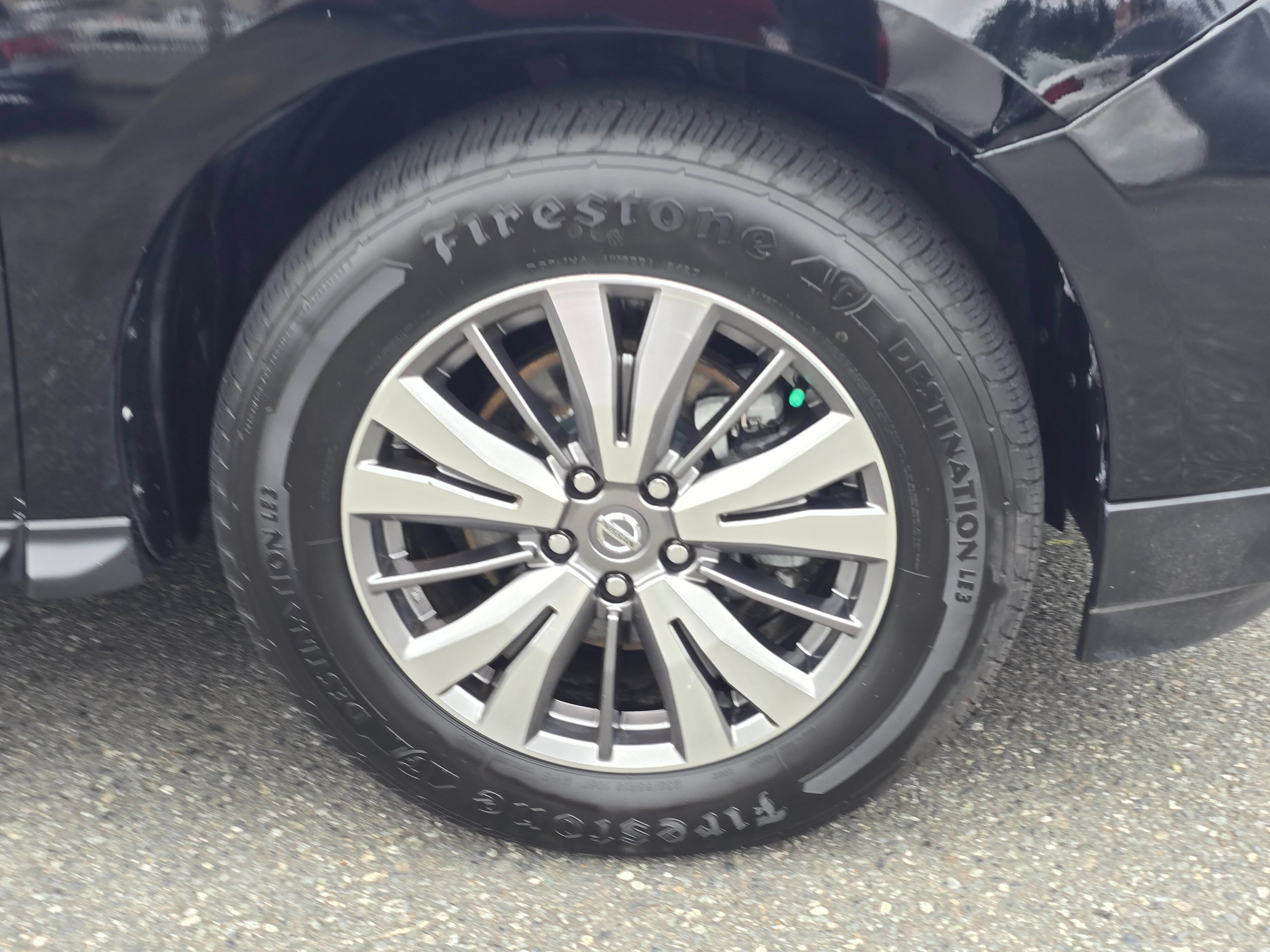 Used 2019 Nissan Pathfinder SV FWD image 9