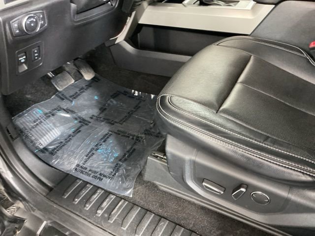 Used 2018 Ford F150 Lariat w/ Equipment Group 502A Luxury AWD/4WD image 15