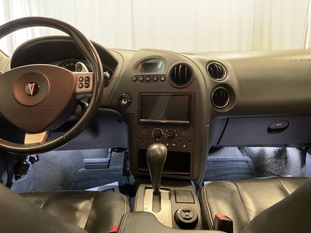 Used 2005 Pontiac Grand Prix GXP w/ Premium Audio Package FWD image 4