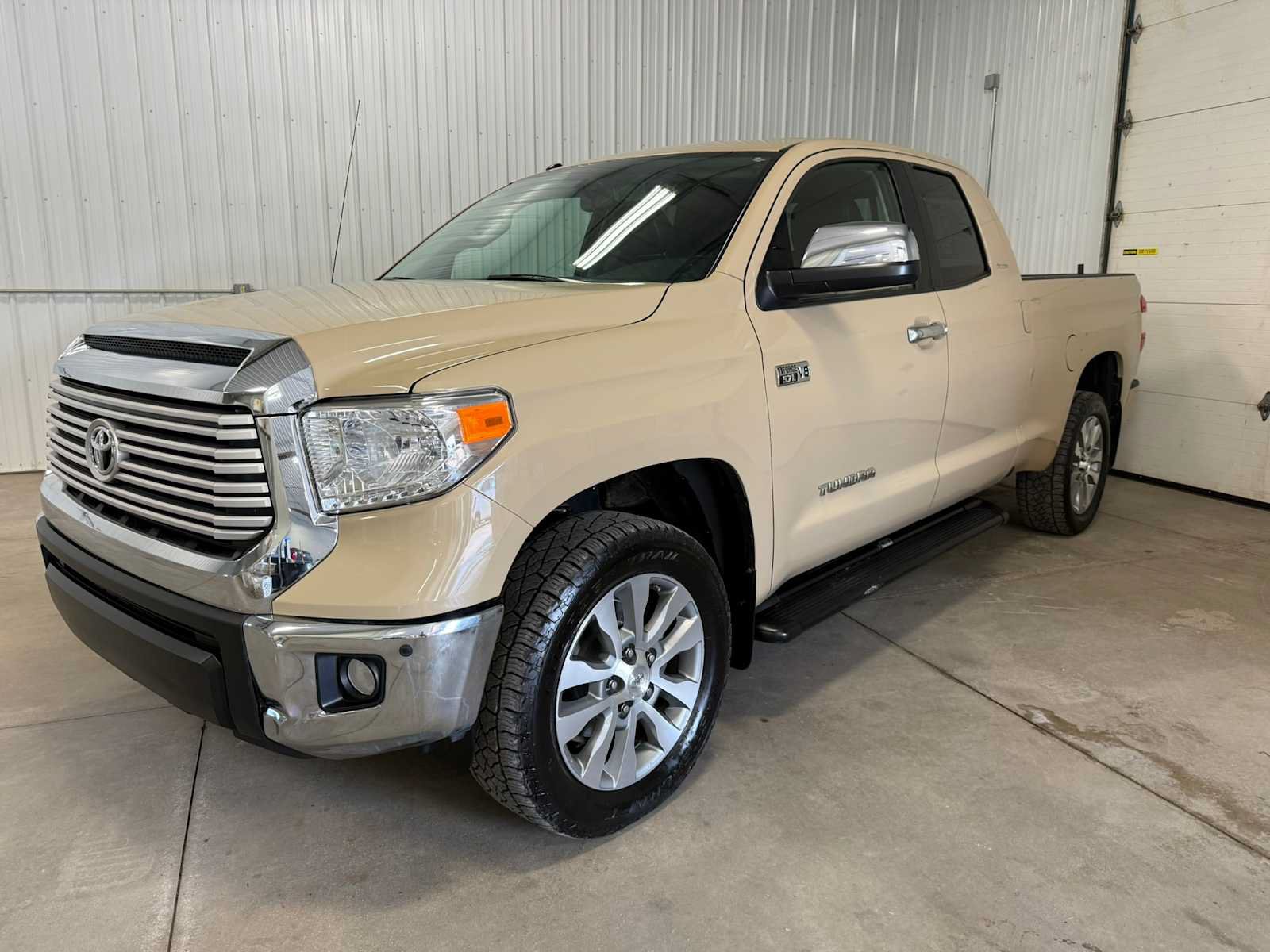 Used 2017 Toyota Tundra Limited w/ Limited Premium Package
