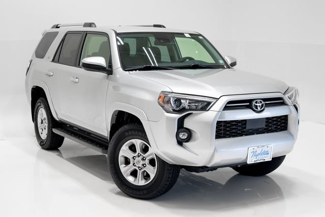 Used 2024 Toyota 4Runner SR5 AWD/4WD image 6