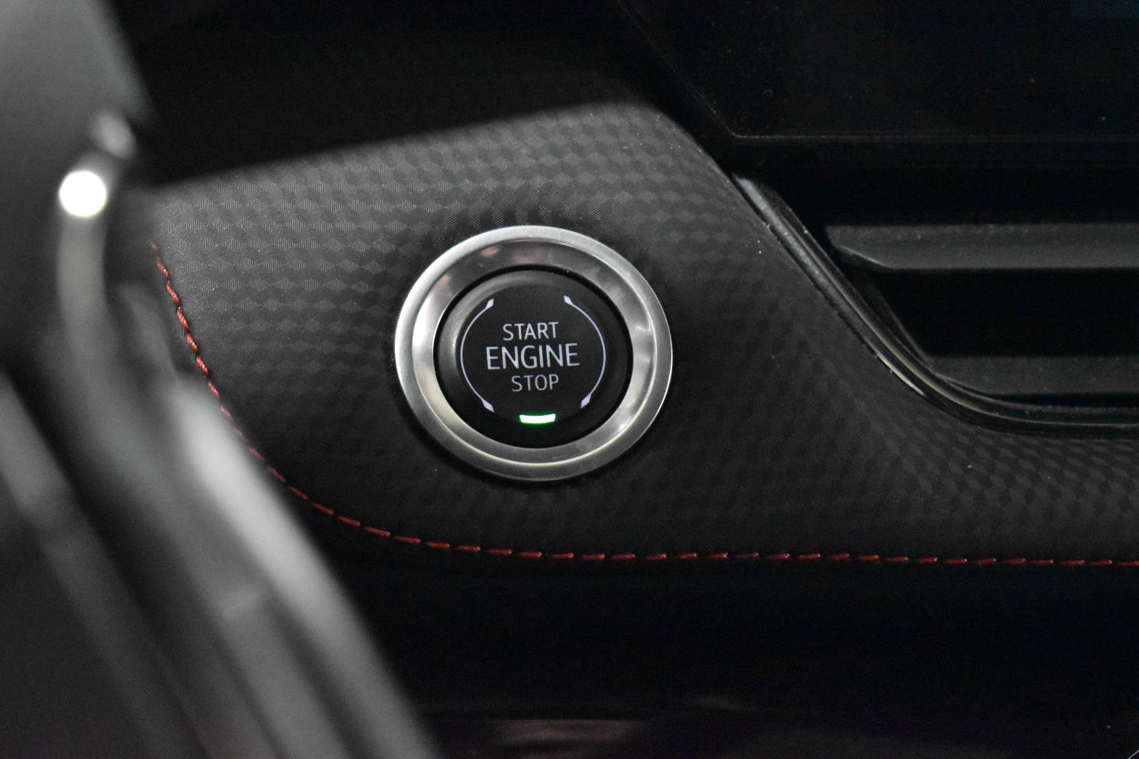 Used 2025 Chevrolet Equinox RS w/ Safety and Technology Package image 13