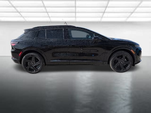 New 2026 Chevrolet Equinox EV RS FWD image 32