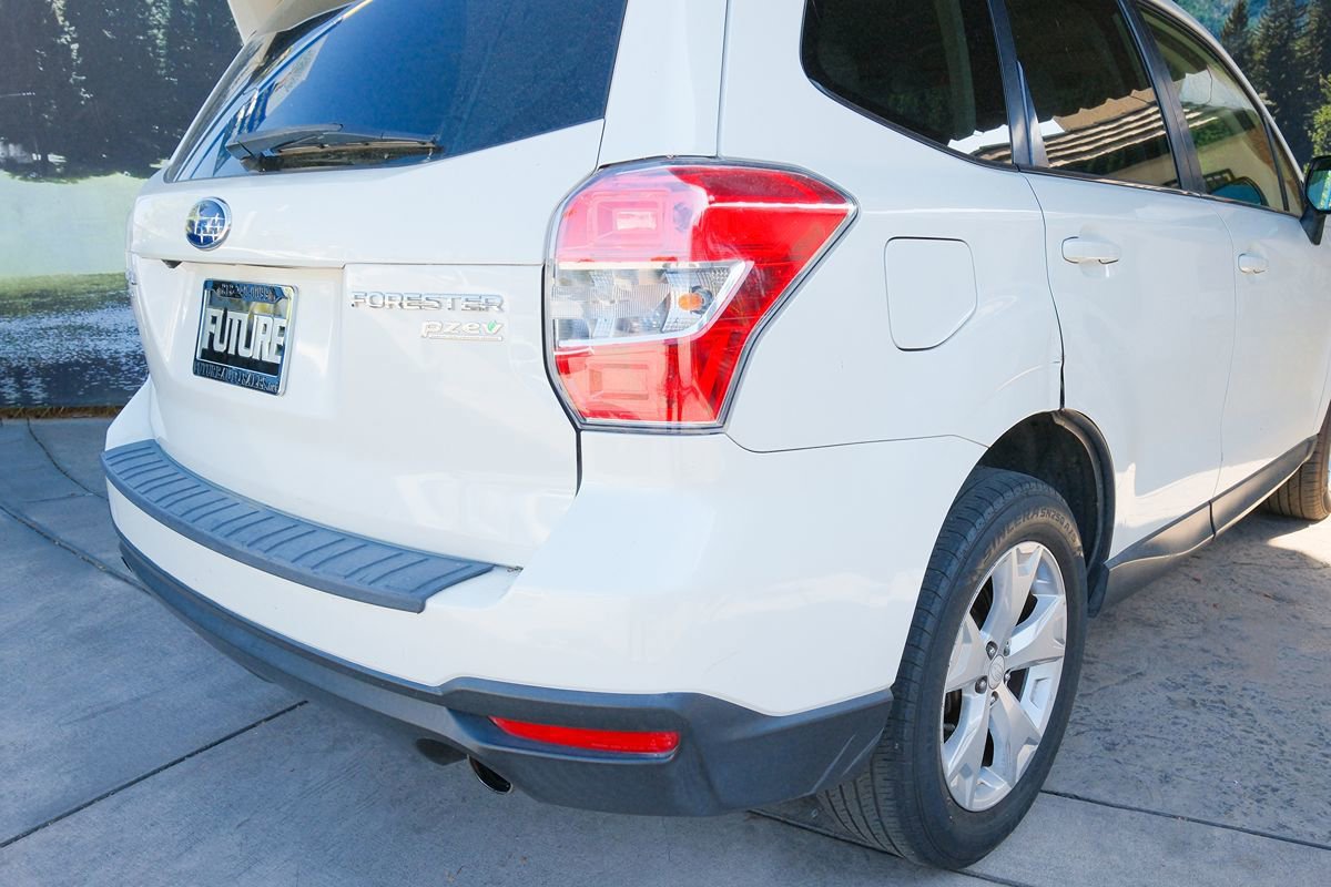 Used 2016 Subaru Forester 2.5i Limited w/ Popular Package #2 AWD/4WD image 34