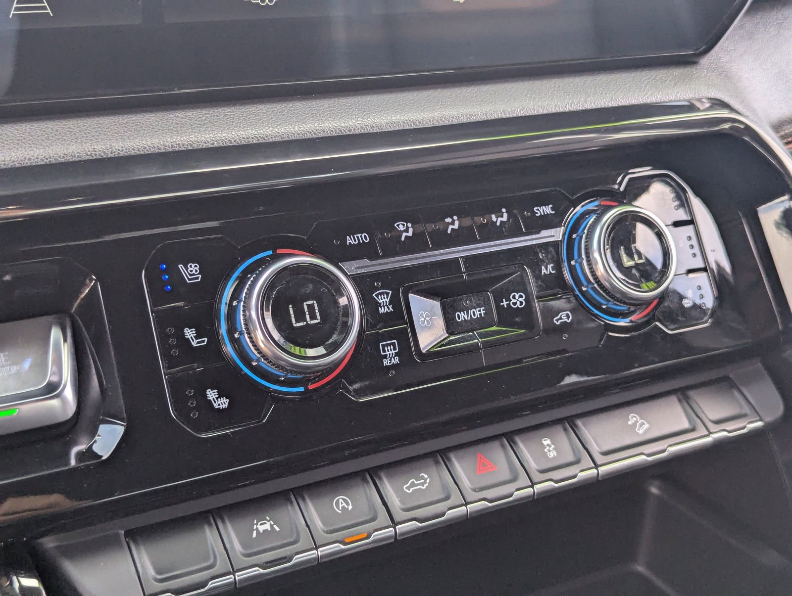 Used 2022 GMC Sierra 1500 AT4 AWD/4WD image 24