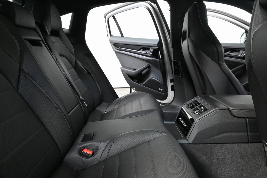 New 2026 Porsche Panamera 4 image 19