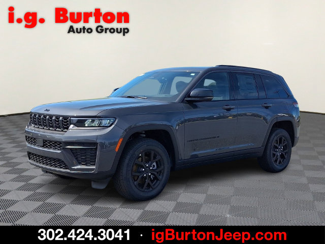 New 2026 Jeep Grand Cherokee Altitude AWD/4WD image 2