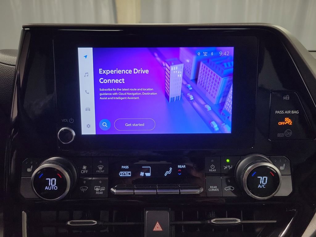 Used 2023 Toyota Highlander XLE AWD/4WD image 20