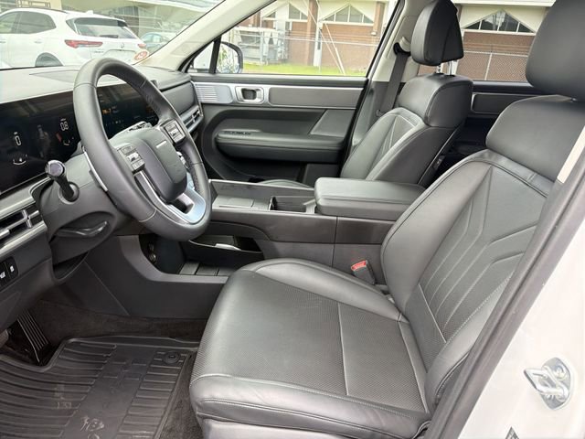 Used 2025 Hyundai Santa Fe SEL AWD/4WD image 22