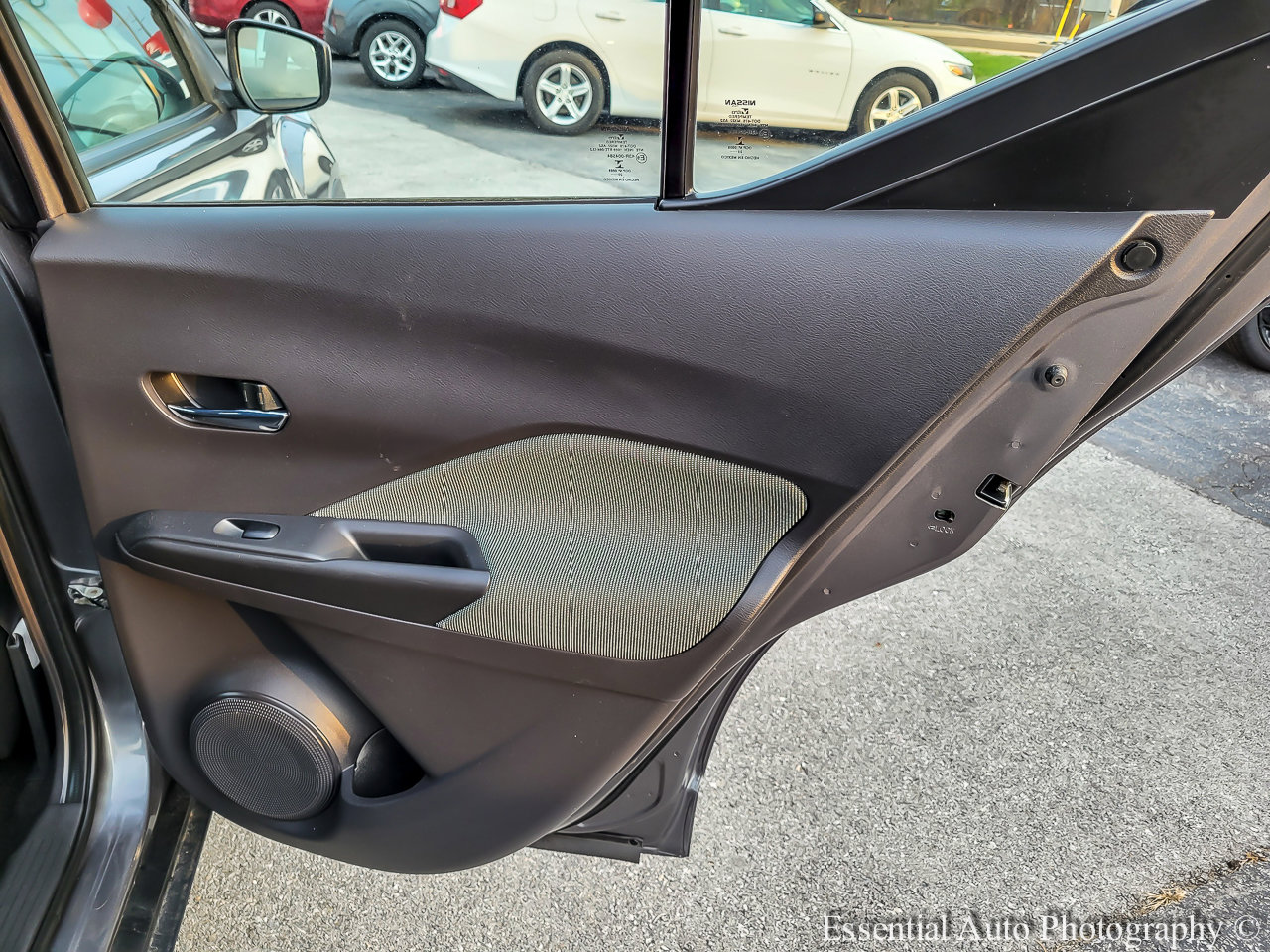 Used 2020 Nissan Kicks SV image 27