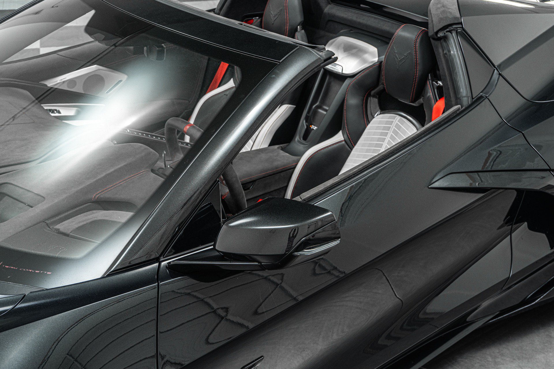 Used 2023 Chevrolet Corvette Stingray Premium Conv w/ Z51 Performance Package RWD image 36