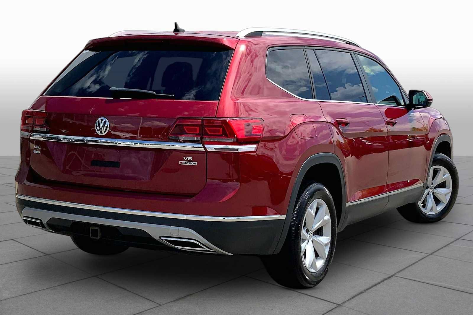 Used 2018 Volkswagen Atlas SEL AWD/4WD image 13