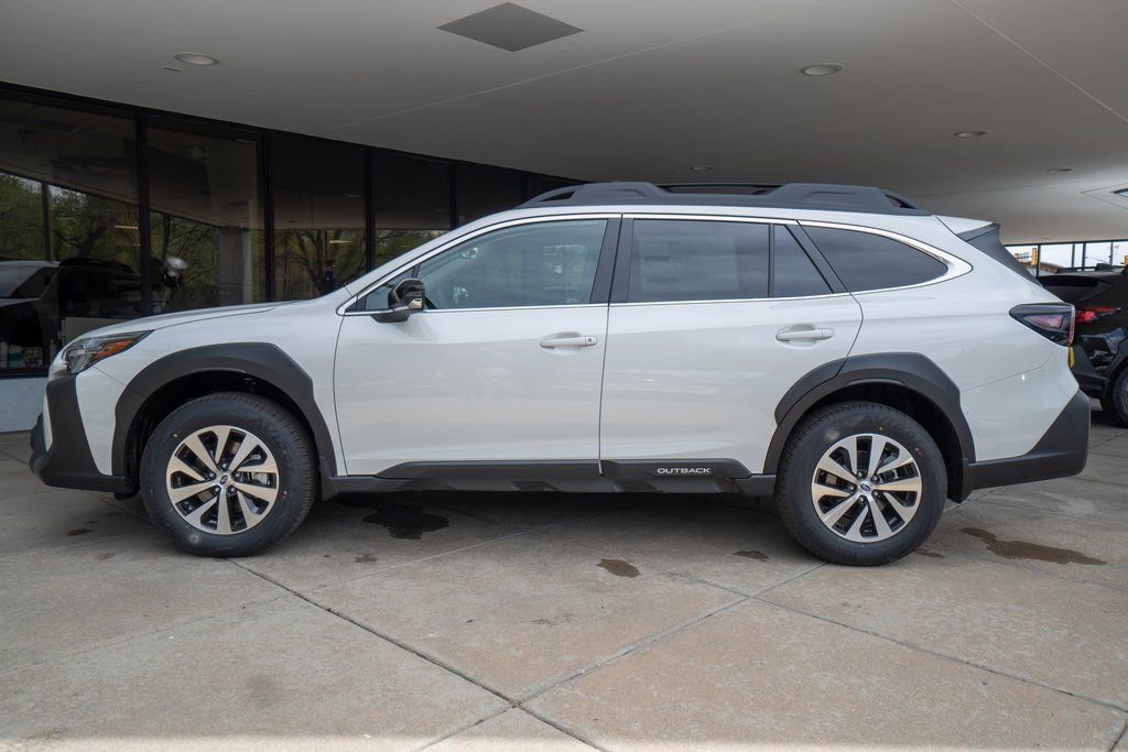 Used 2025 Subaru Outback Premium w/ Popular Package #1 image 4