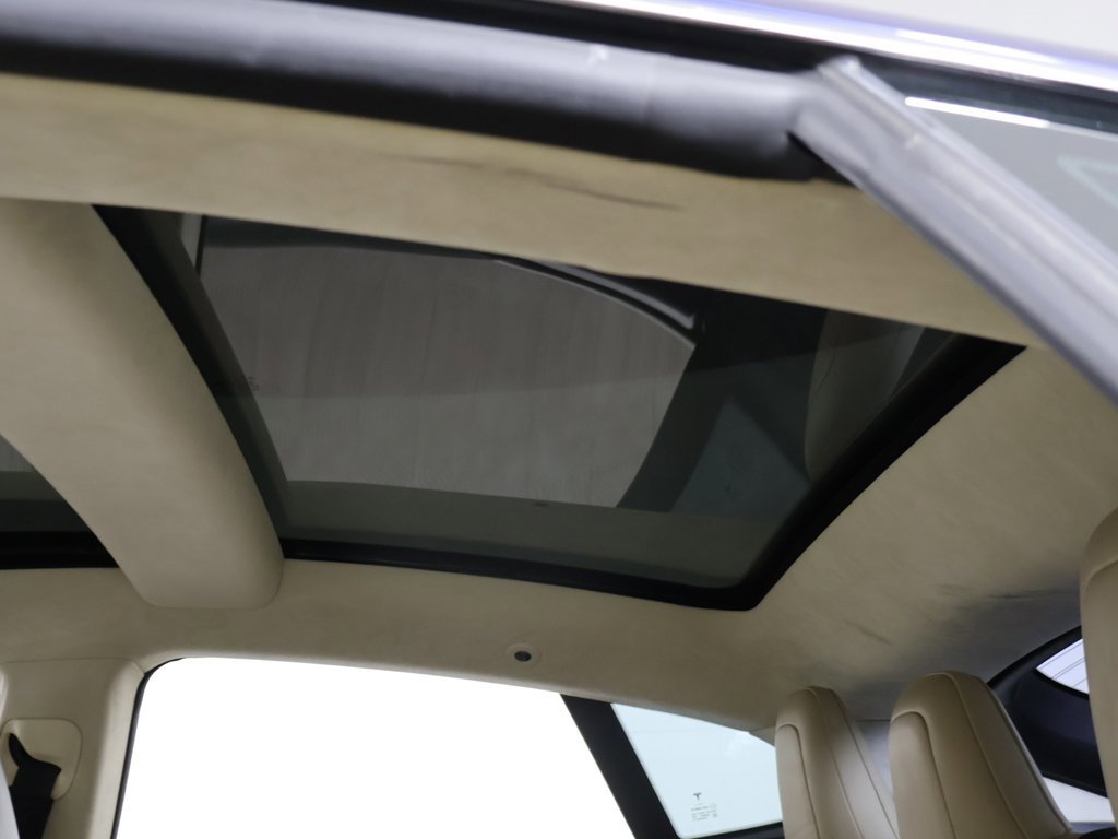 Used 2016 Tesla Model S P90D image 17
