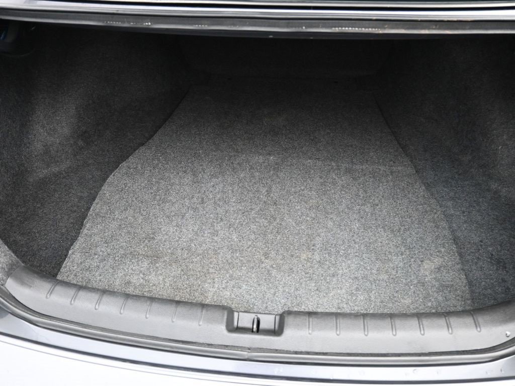 Used 2017 Honda Accord LX image 13