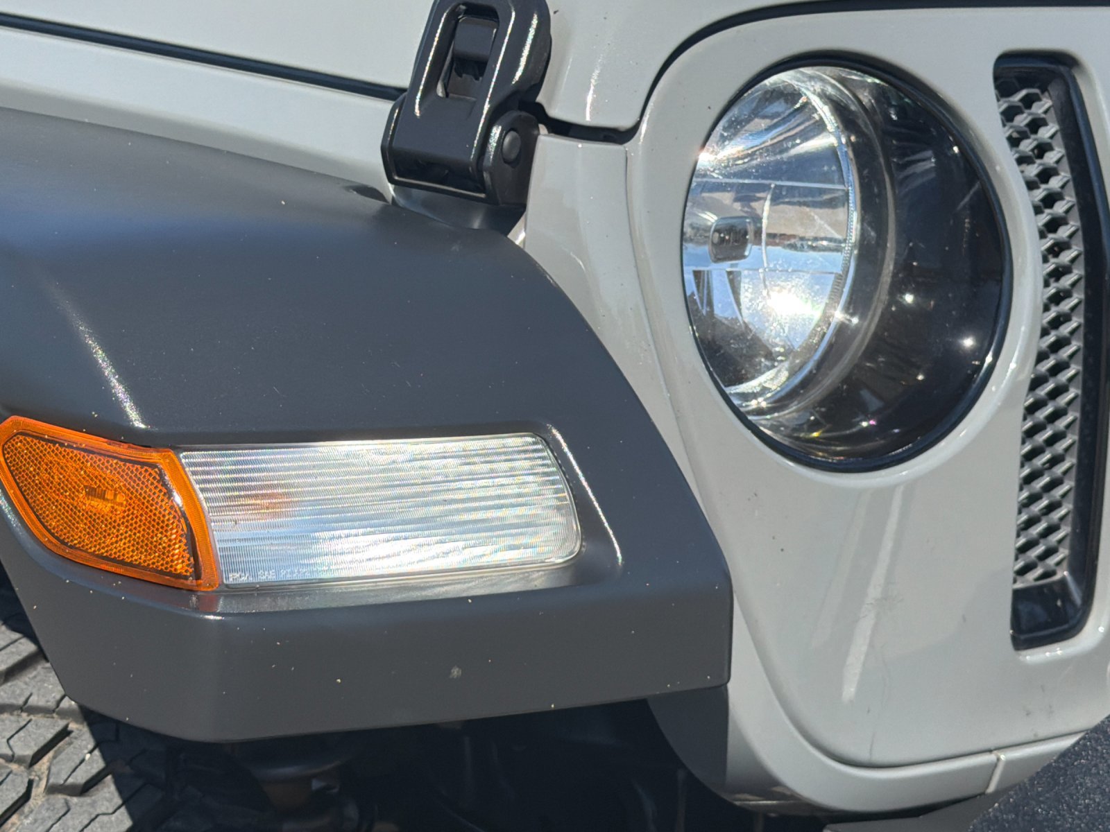 Used 2021 Jeep Wrangler Unlimited Sport AWD/4WD image 38