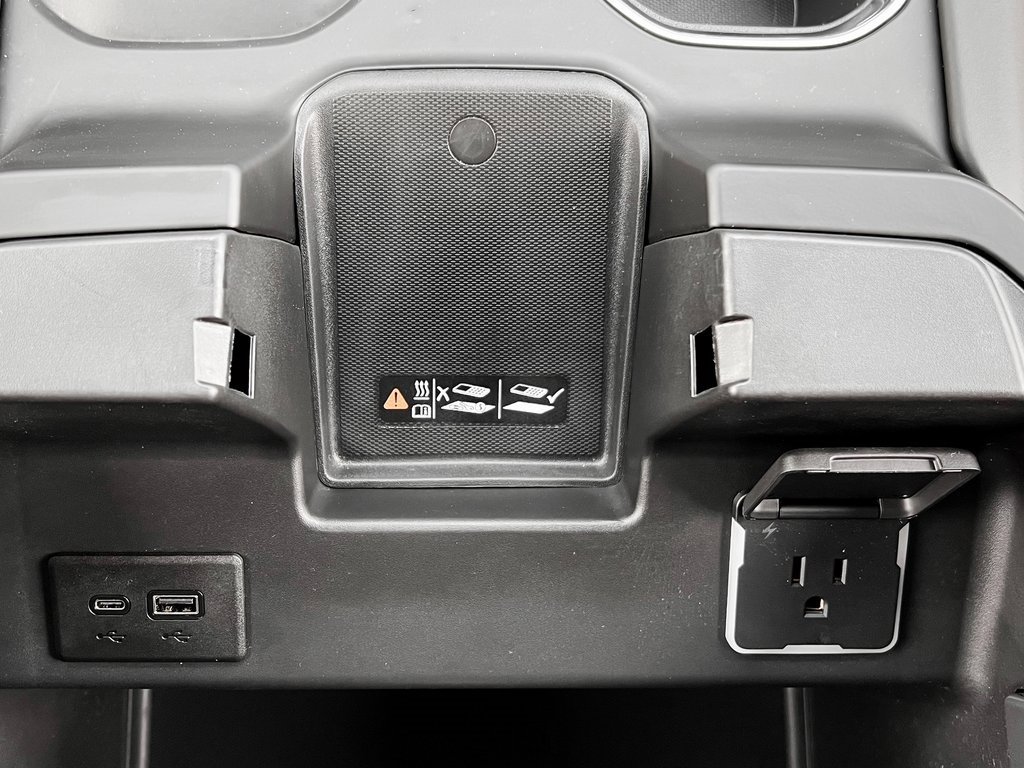 Used 2025 GMC Sierra 3500 Denali Ultimate image 30