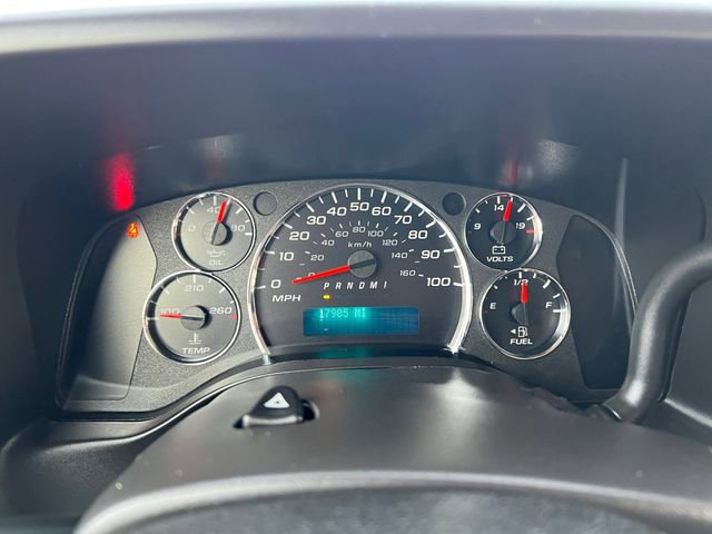 Used 2024 Chevrolet Express 2500 w/ Driver Convenience Package image 22