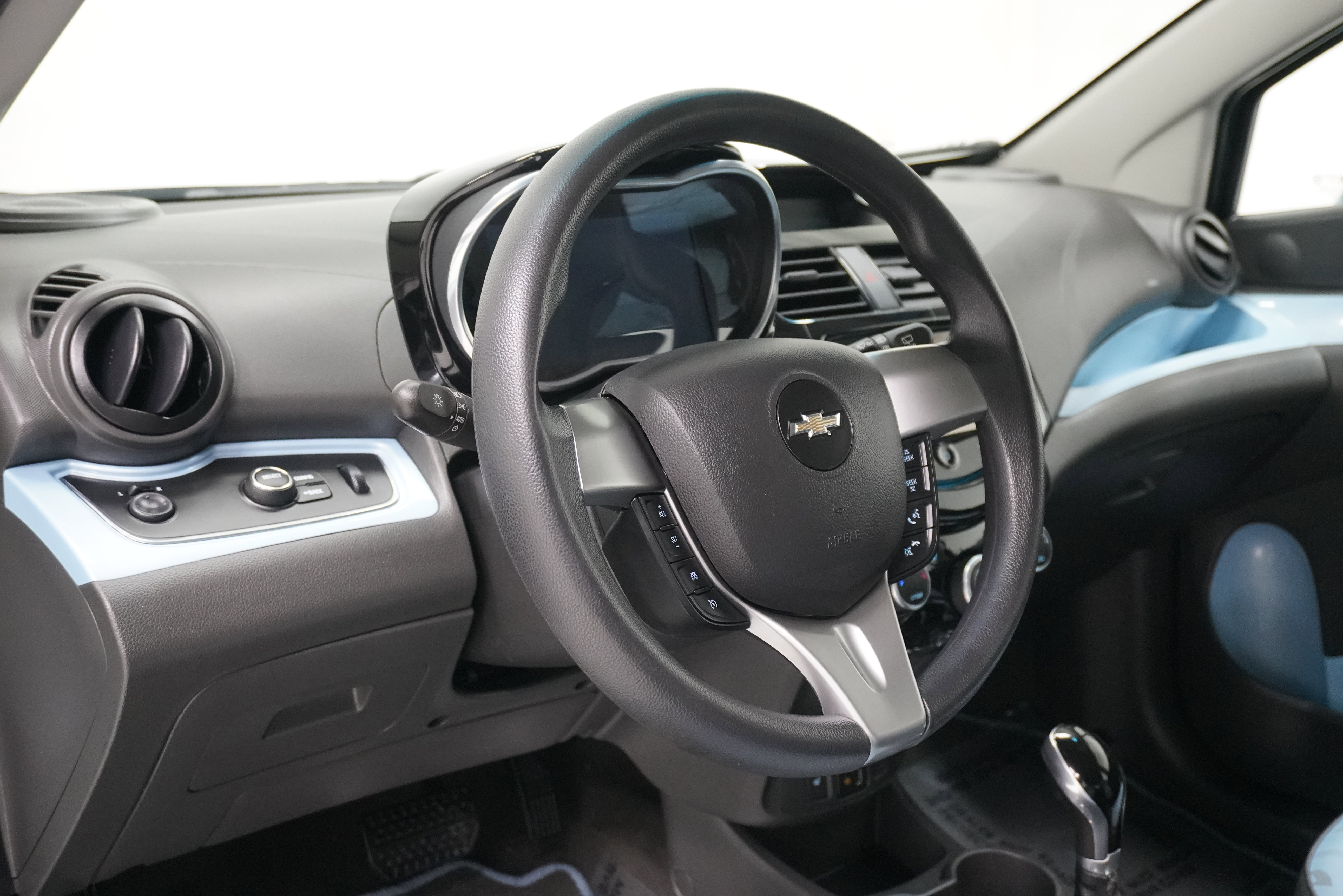 Used 2016 Chevrolet Spark LT image 9