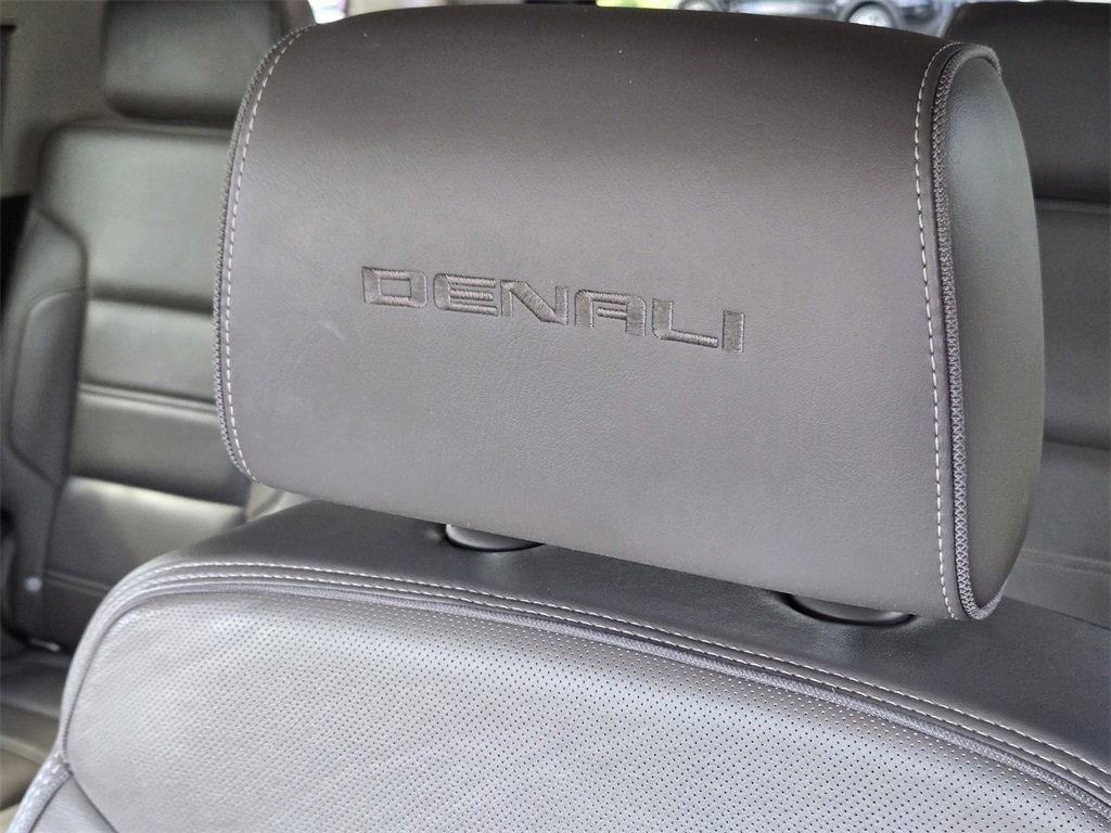 Used 2019 GMC Yukon Denali w/ Denali Ultimate Package image 21