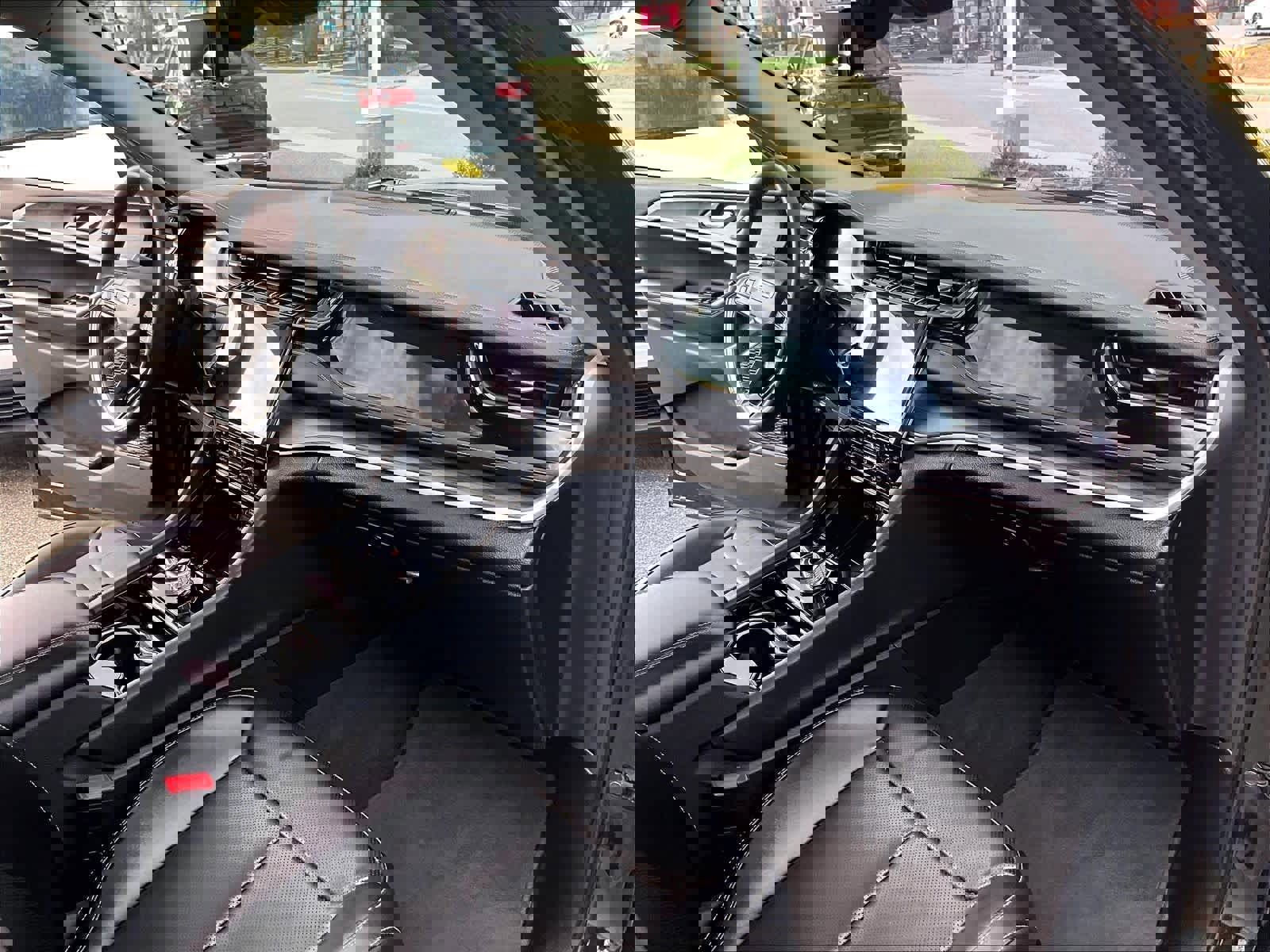 Used 2023 Jeep Grand Cherokee L Limited w/ Luxury Tech Group II AWD/4WD image 13